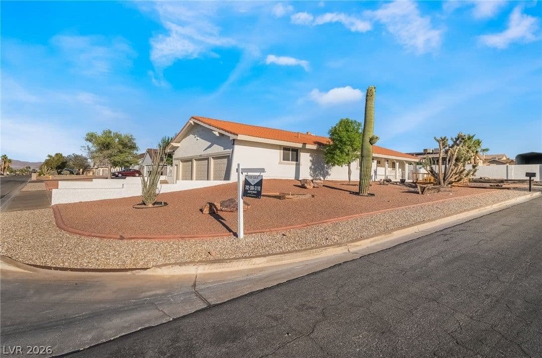 429 Crestway Road photo 4