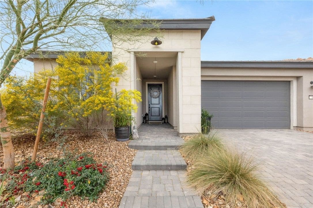 6 Sun Lily Lane photo 2