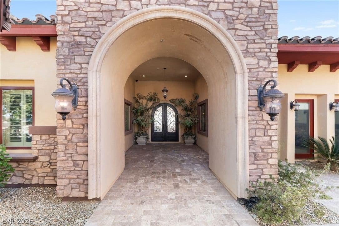 1065 Kratzer Circle photo 4