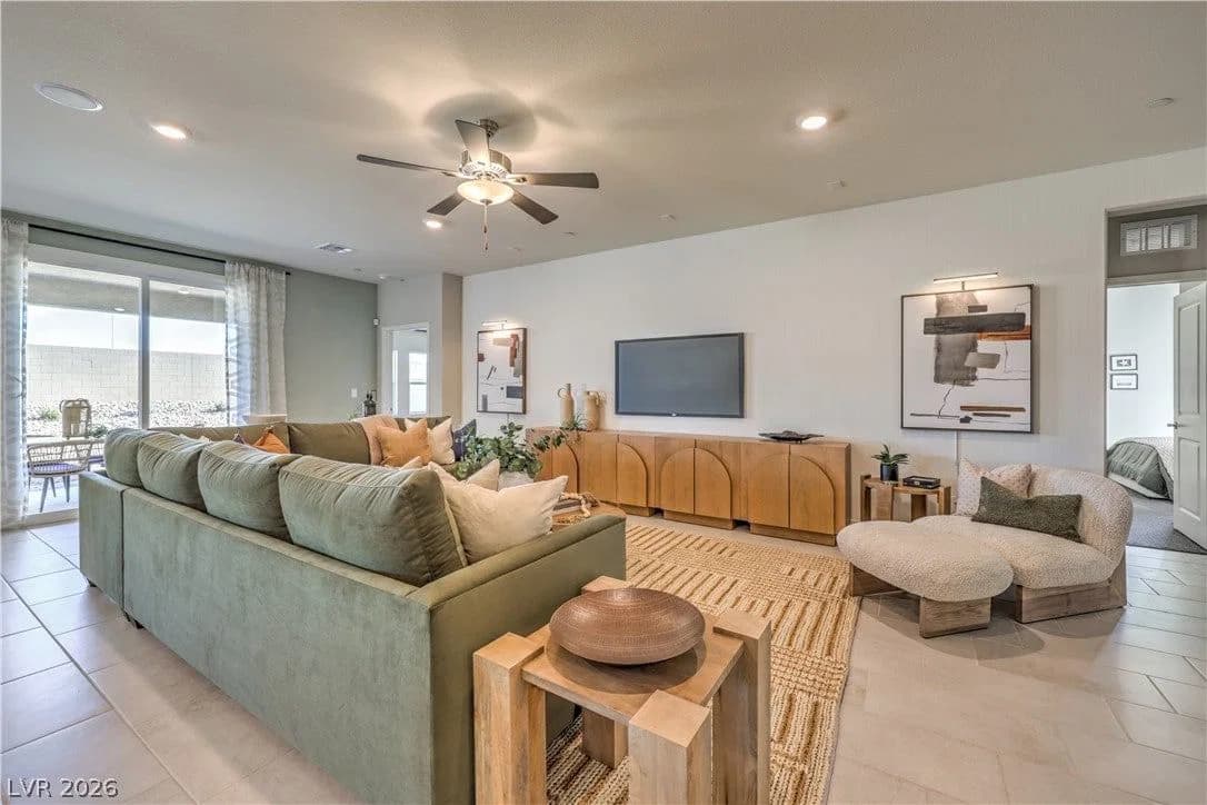 1024 Gentle Swan Street photo 5