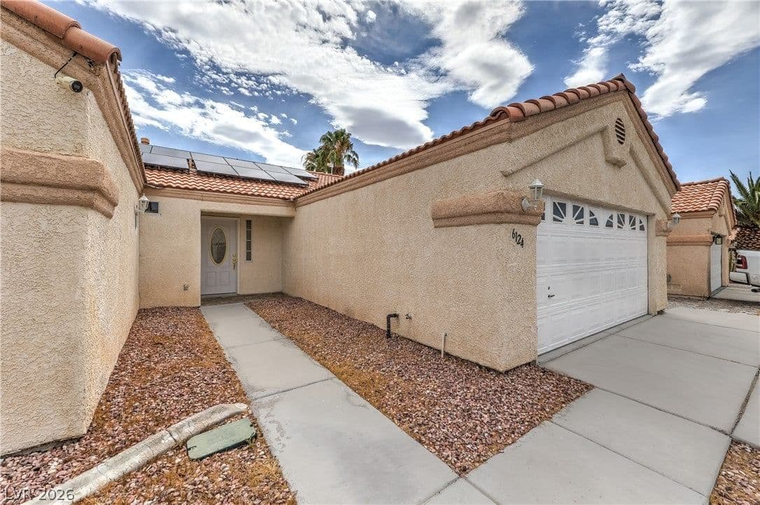 6124 Satre Court photo 4