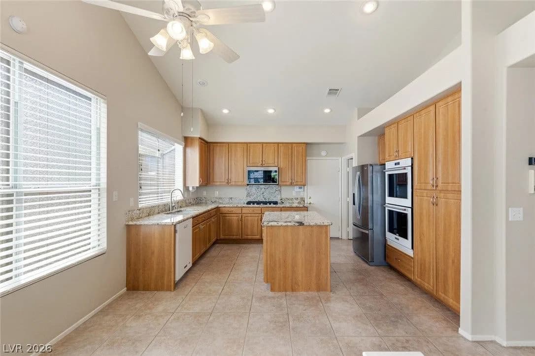 9034 Ridgepointe Way photo 3