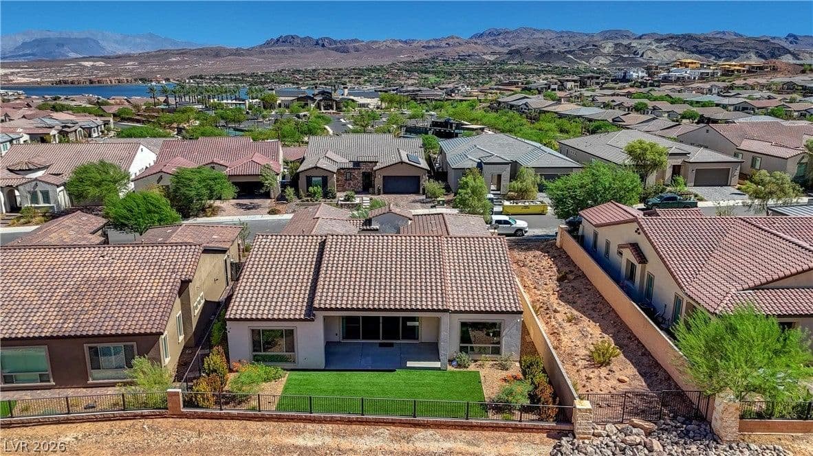 137 Mirage View Drive photo 5