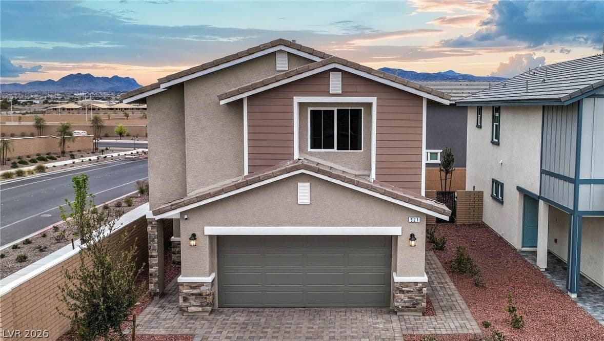 1082 Saffron Toucan Lane photo 3