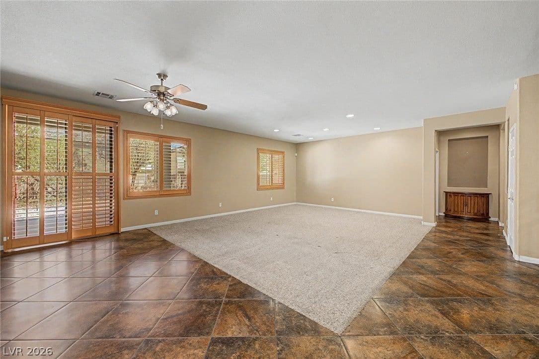 4104 Lancaster Falls Avenue photo 2