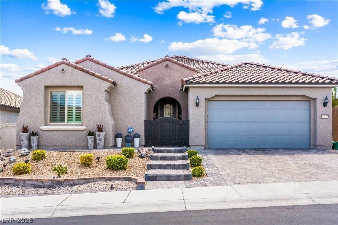 10587 Skye Paseo Avenue photo 2