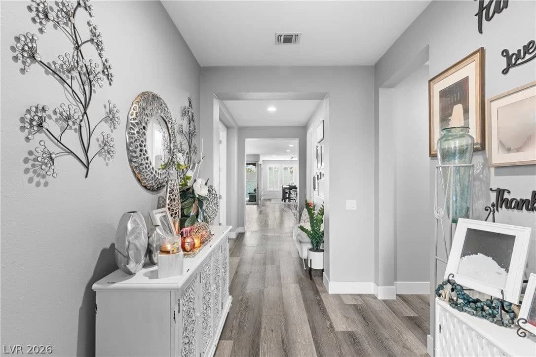 10587 Skye Paseo Avenue photo 4