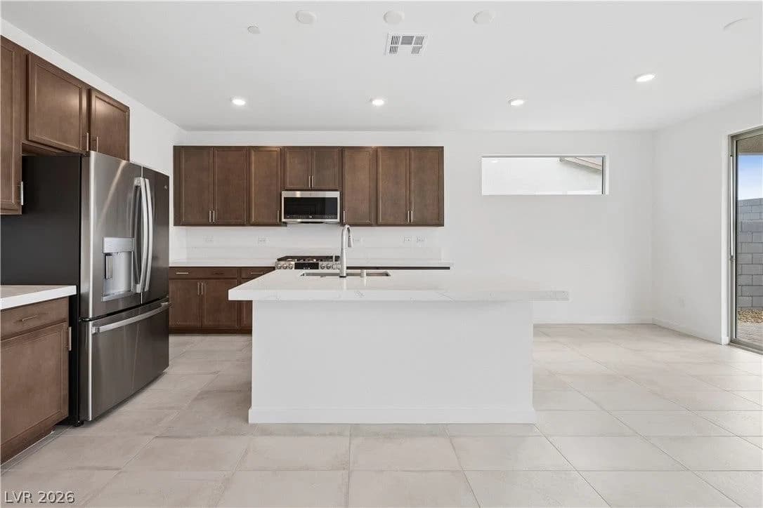 10457 Mountain Aster Avenue photo 4