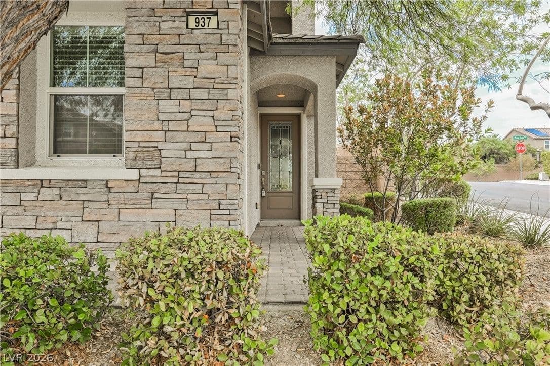 937 Estes Cove Avenue photo 4
