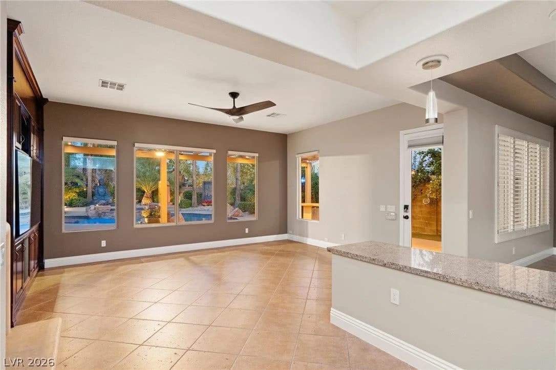 10690 Fable Street photo 2