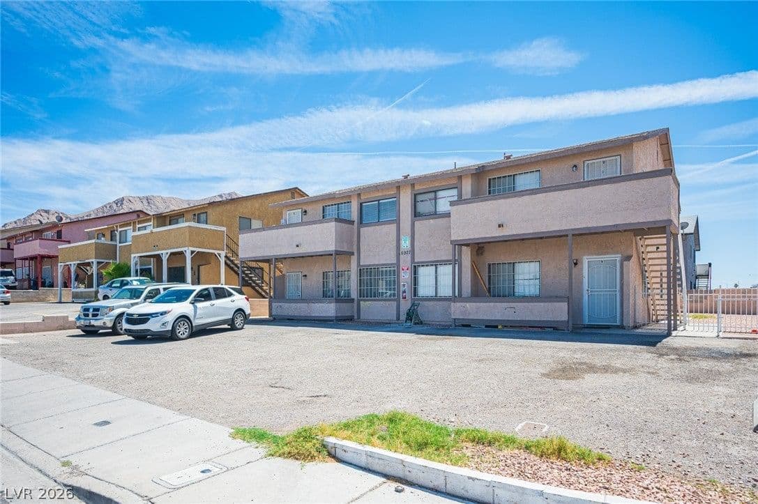 6927 Appleton Drive photo 2