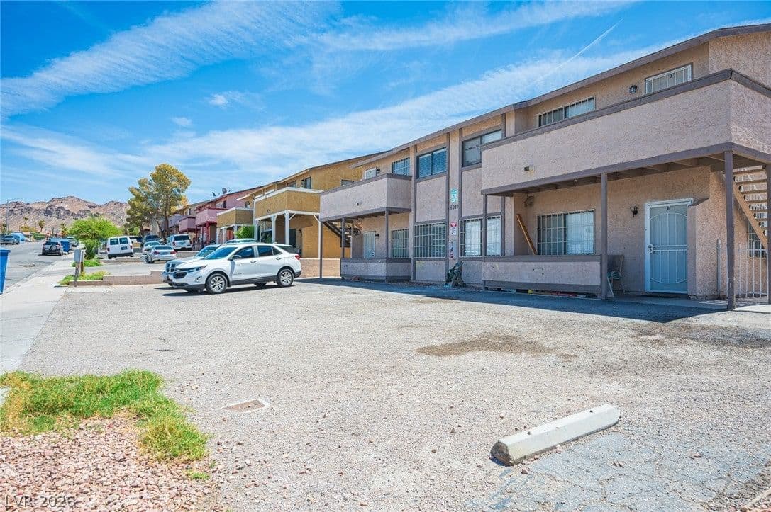 6927 Appleton Drive photo 3