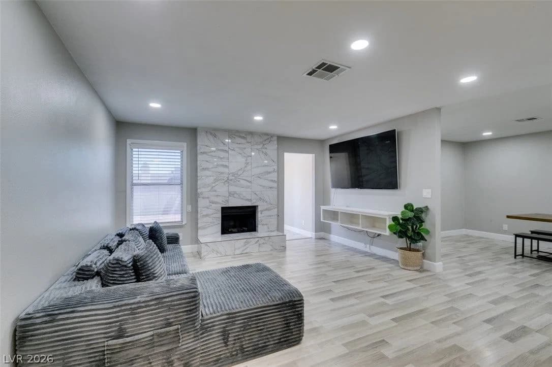 847 Shoreview Drive photo 4