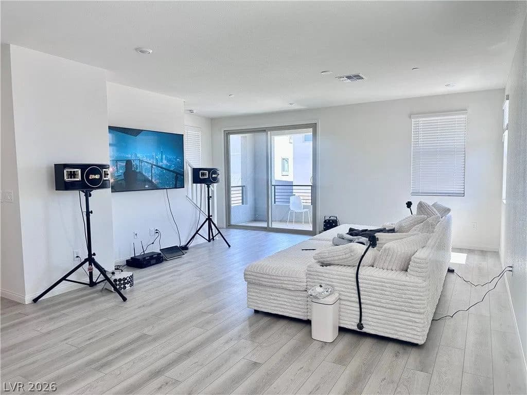 11622 Gambels Quail Avenue photo 4