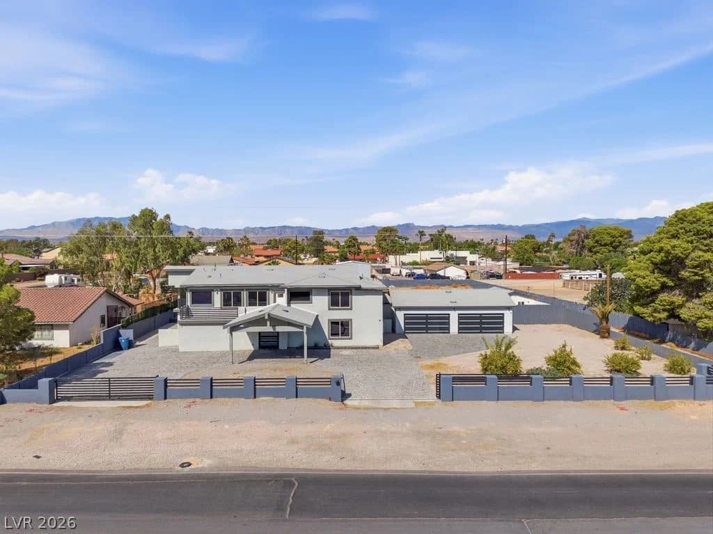 7061 Valley View Boulevard photo 4