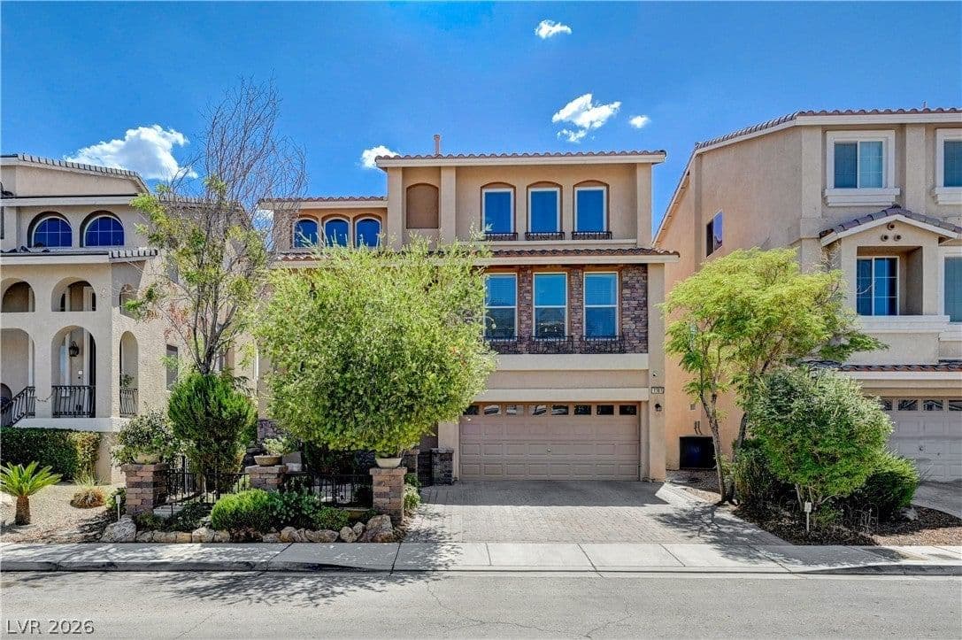 1161 Sax Fifth Avenue photo 3