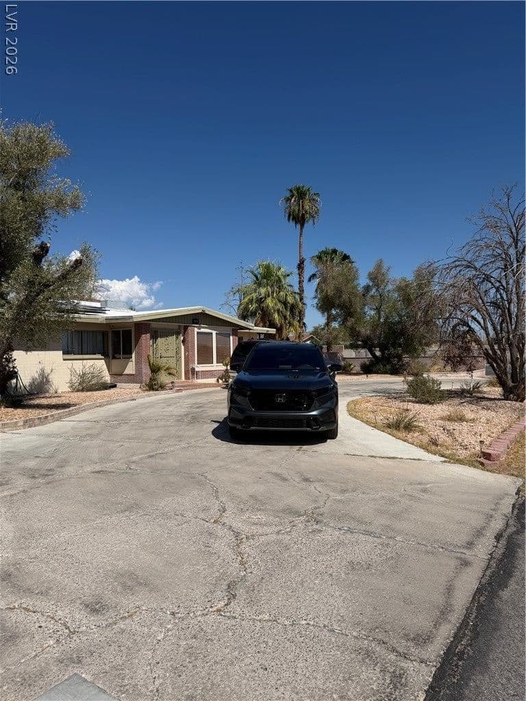 1567 Shadow Mountain Place photo 2