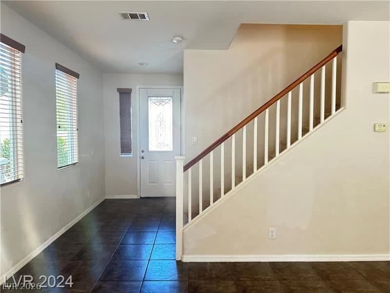 545 NEWBERRY SPRINGS Drive photo 3