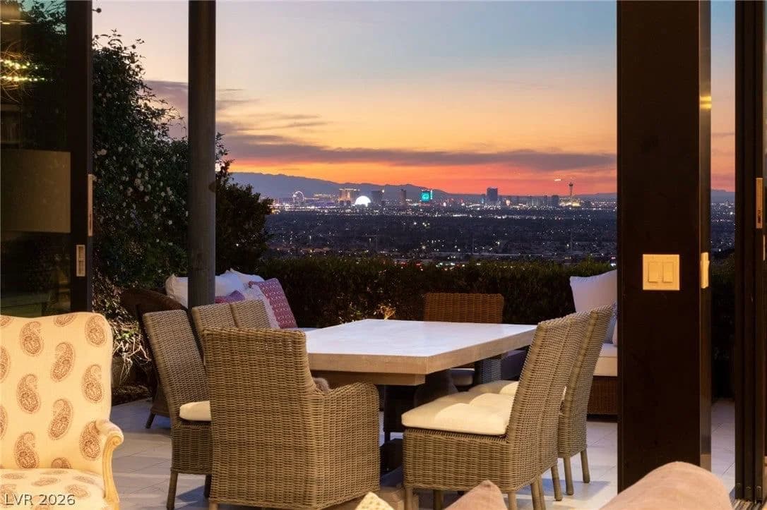 1228 Starview Peak Court