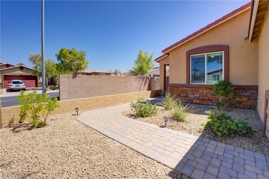 1309 Paseo Del Oso Lane photo 4