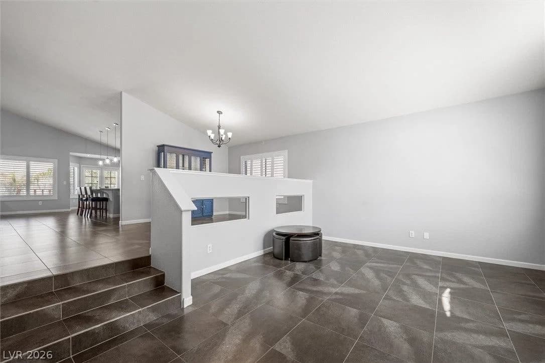 1584 Bozeman Drive photo 3