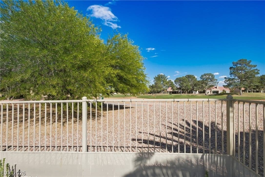 2920 Crown Ridge Drive photo 4