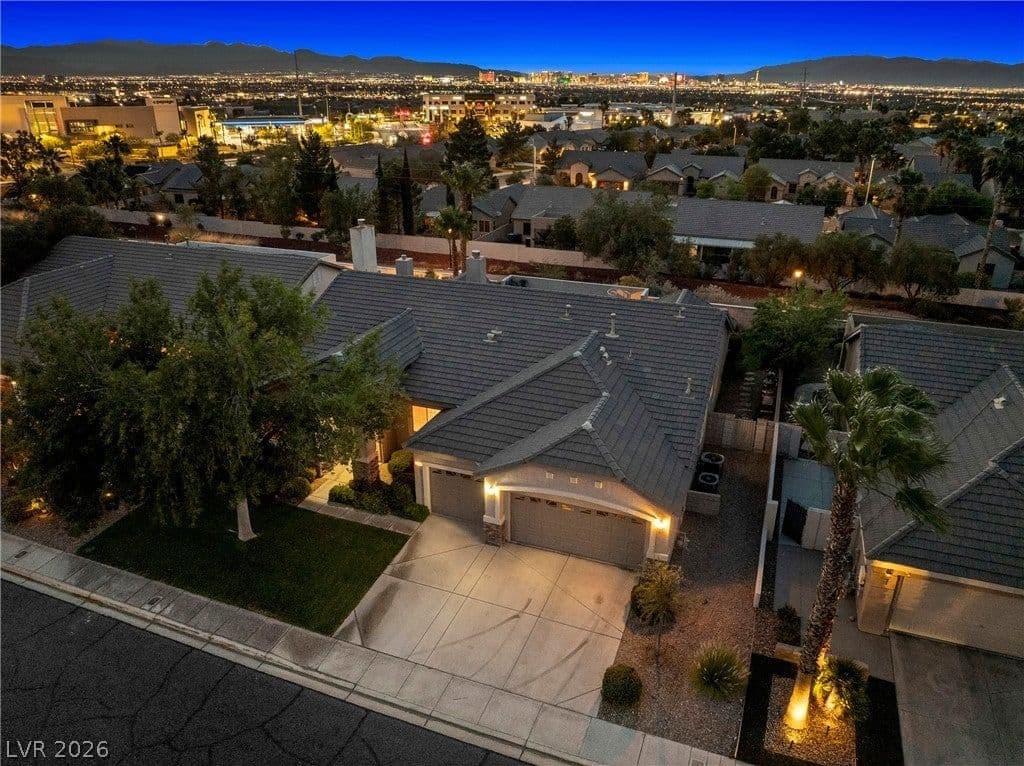 348 Quiet Harbor Drive photo 2