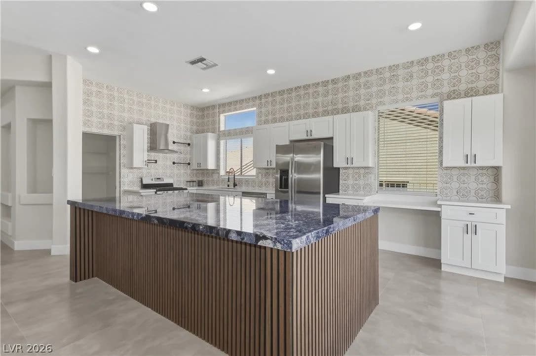 10809 Clarion Lane photo 3