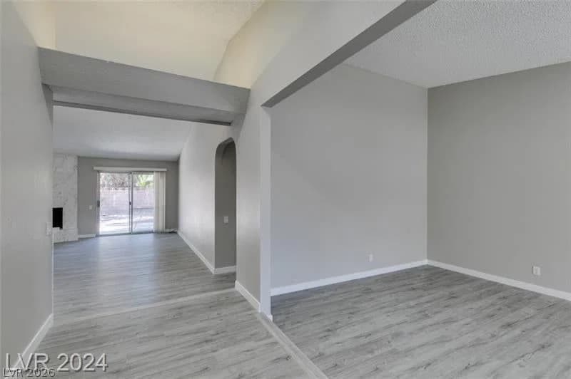 5532 Ramillete Road photo 4