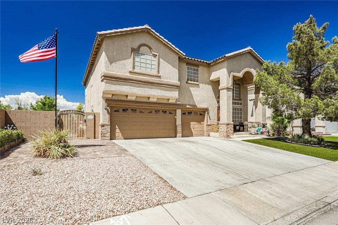 672 Kentons Run Avenue photo 2