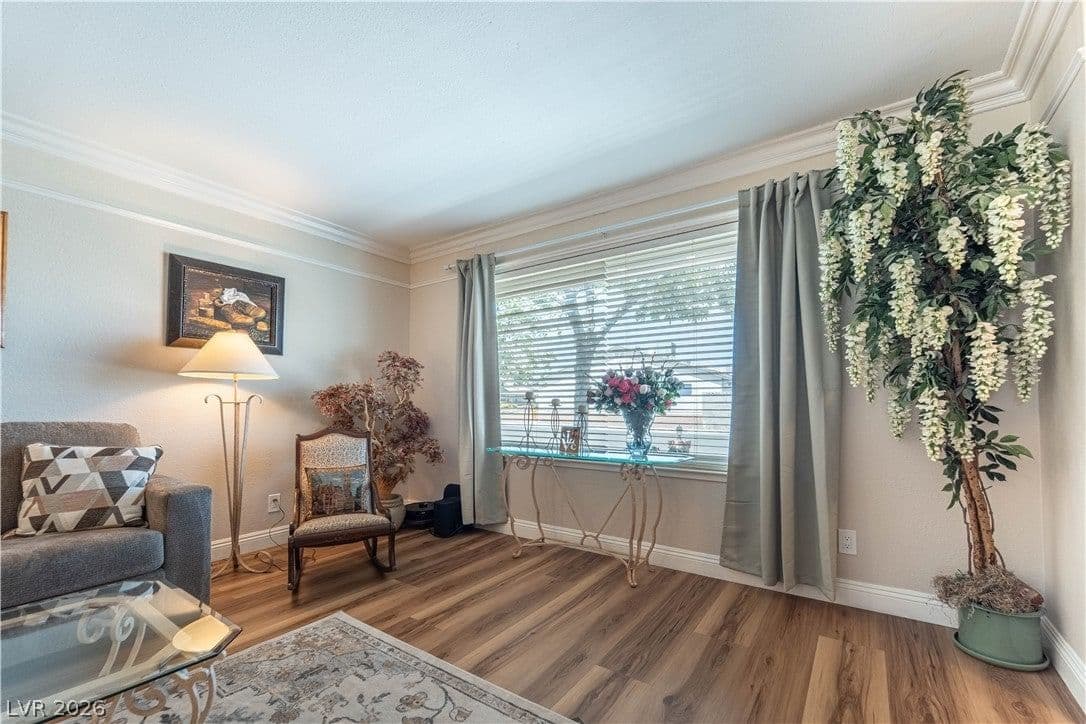4656 Skyland Drive photo 4