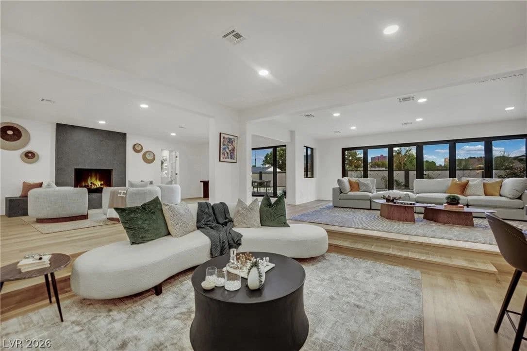 1244 Park Circle