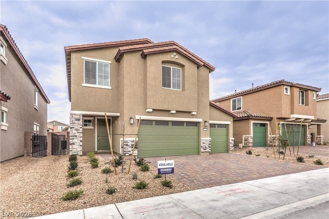1214 Kaylis Cove Place photo 2