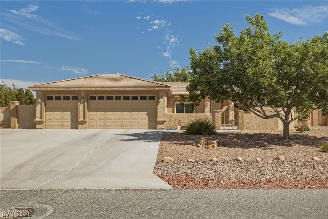 4940 Stubblefield Drive photo 3
