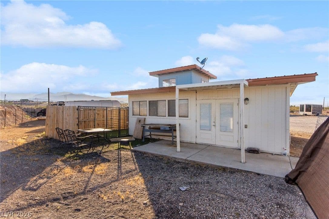 10895 Kyle Canyon Road photo 2