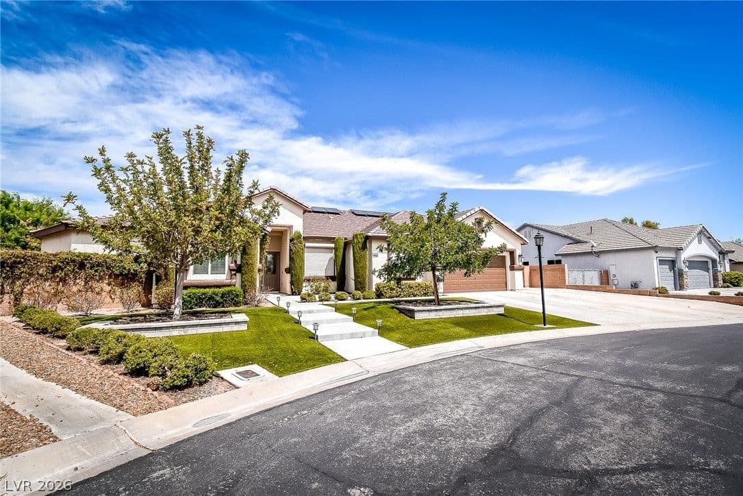 8512 Stardance Avenue photo 2