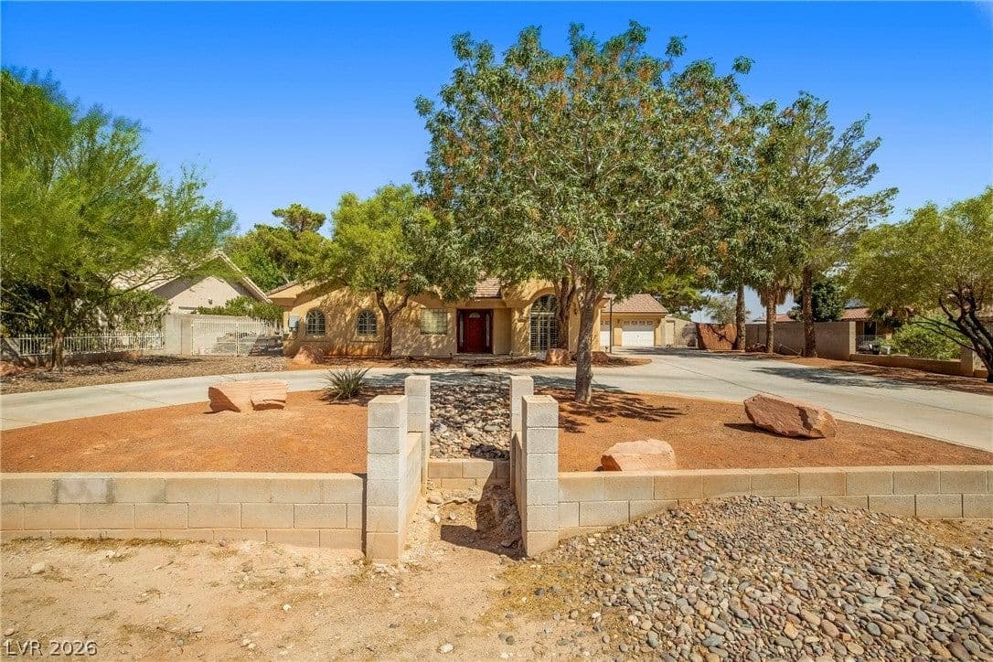 5240 Mustang Street photo 5