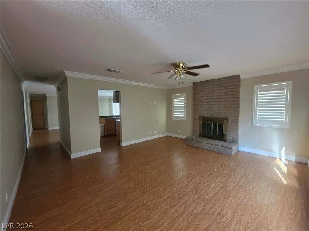 113 Celia Place photo 4
