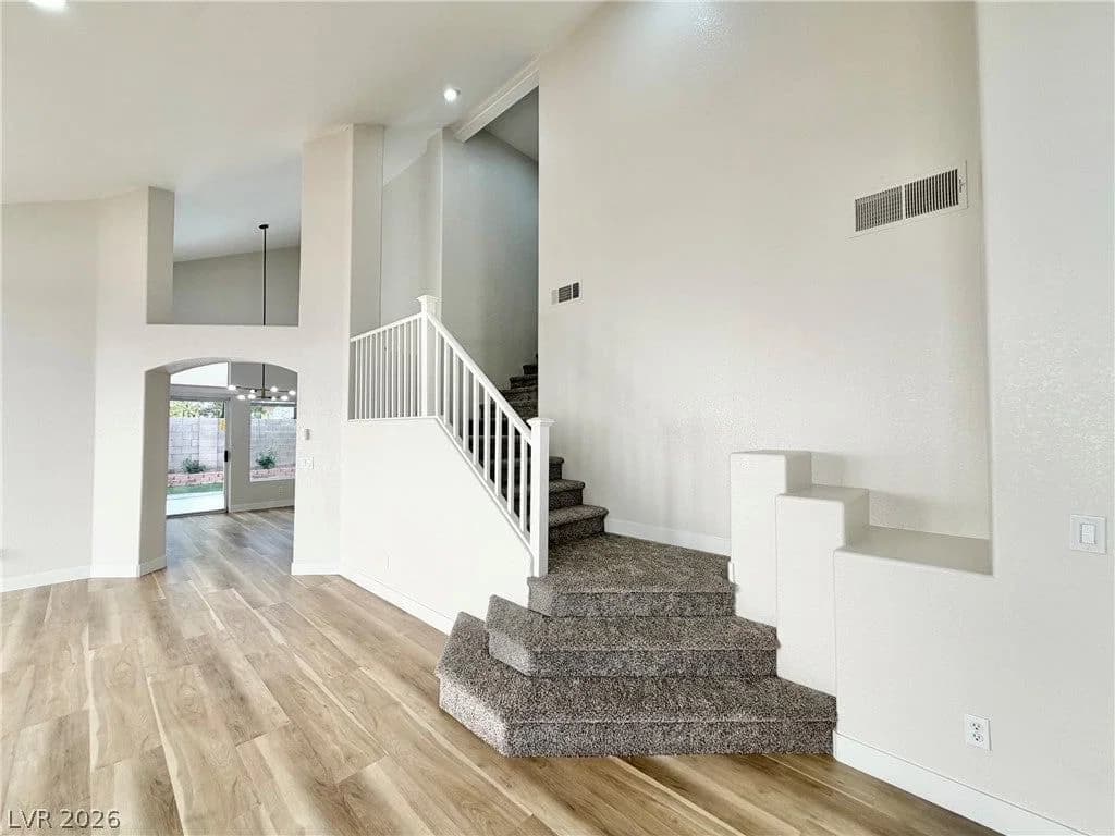 8995 Lillyhammer Court photo 4