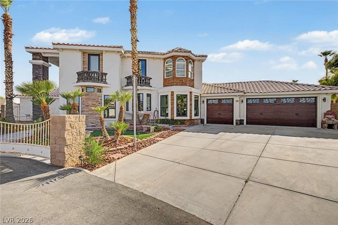 8985 Tenaya Way photo 2