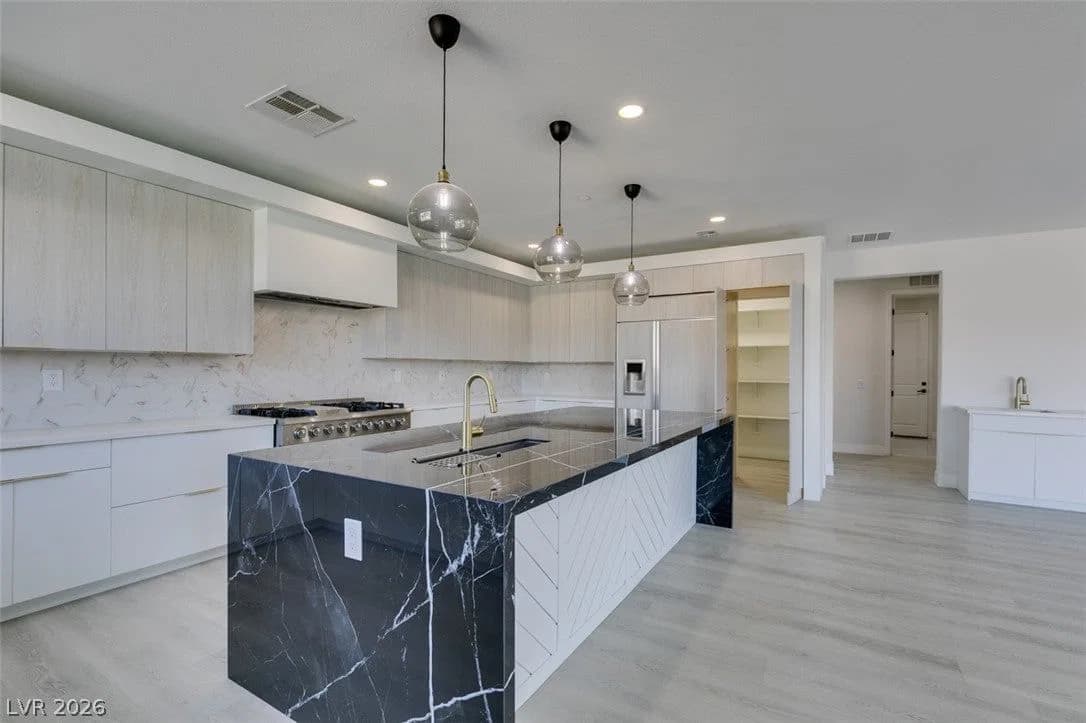 8741 Grand Pass Court photo 5