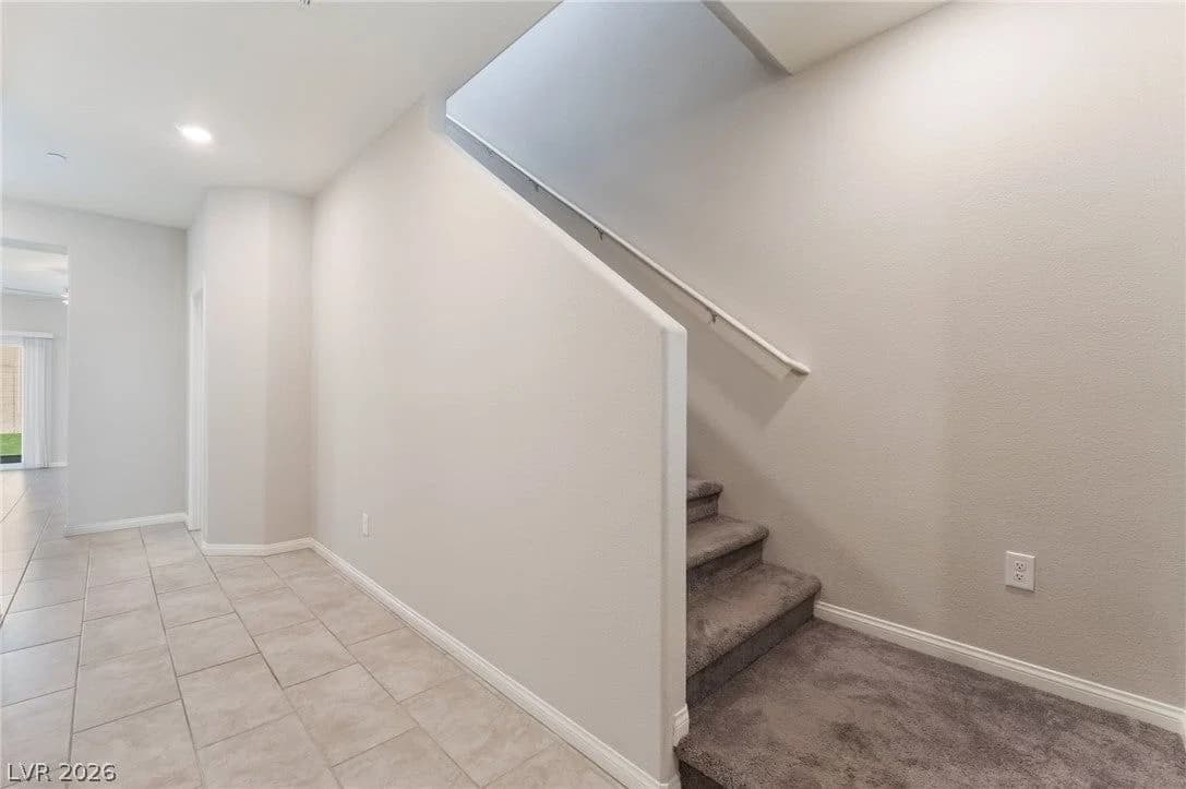 10748 Wild Poppy Avenue photo 5