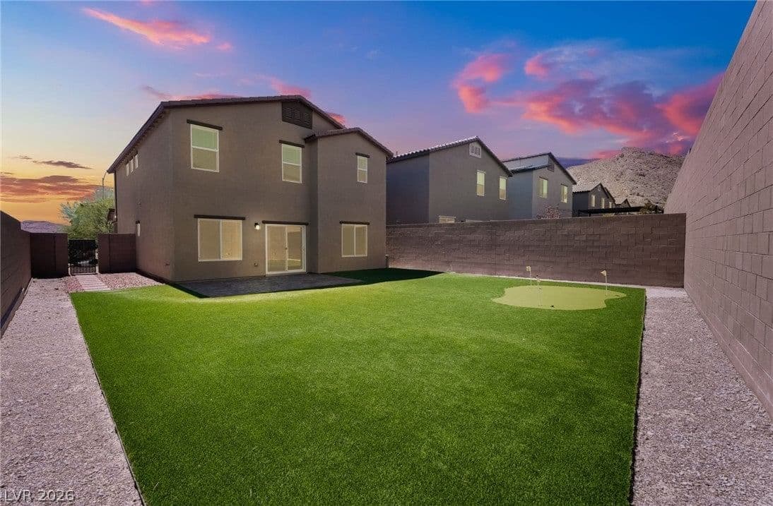 10748 Wild Poppy Avenue photo 2