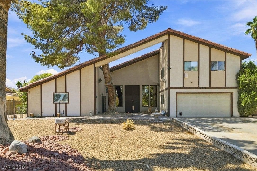 3075 Rosanna Street photo 2