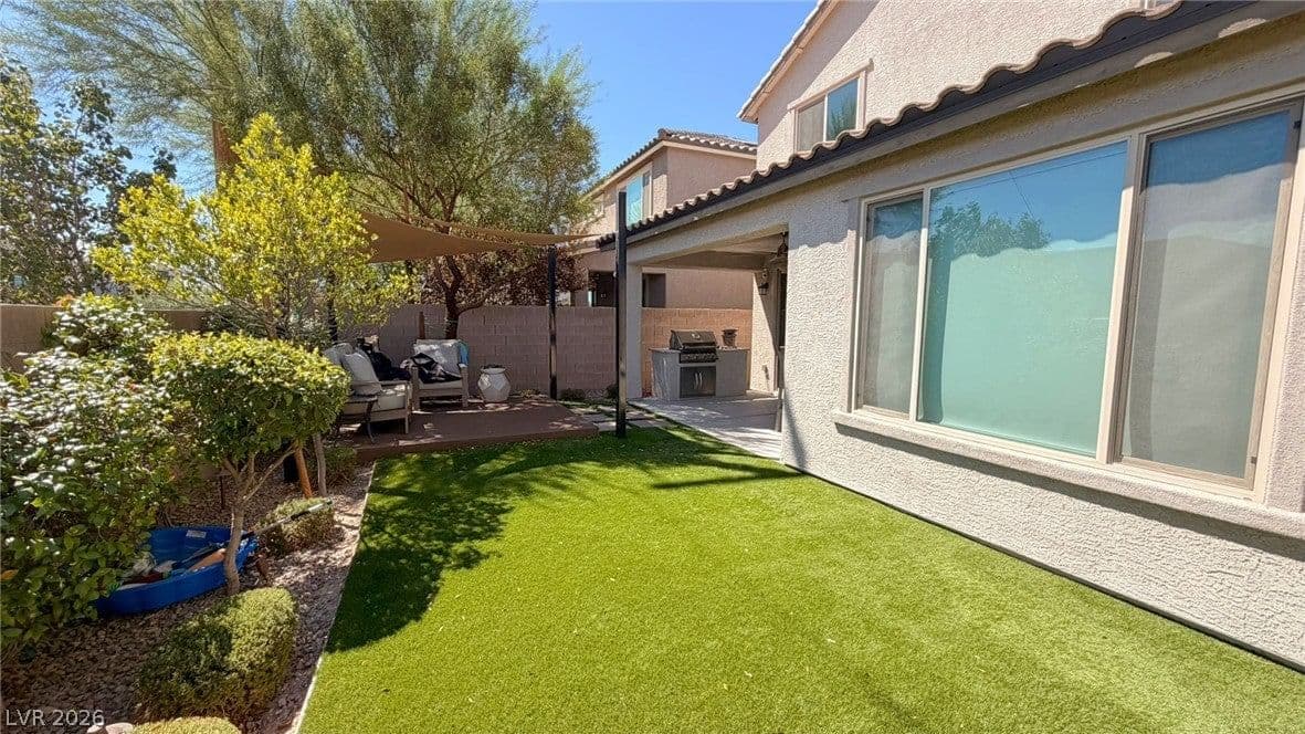 9046 Field Maple Street photo 3