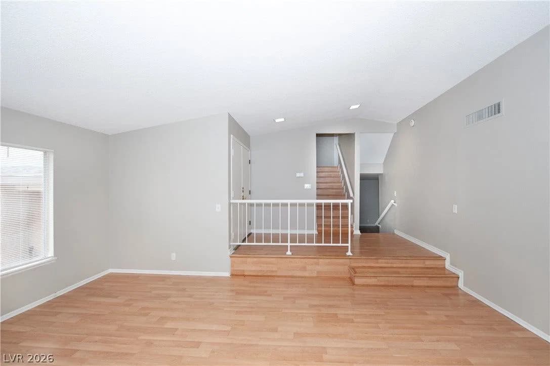 3576 Malafia Circle photo 5