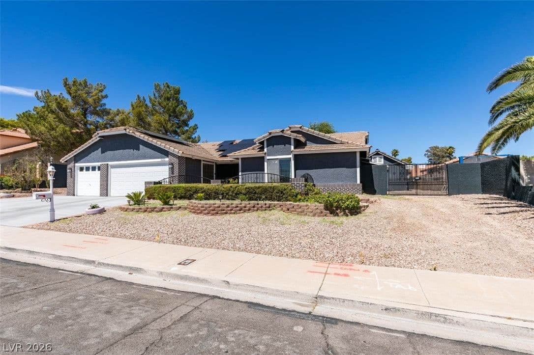 3222 Oquendo Road photo 3