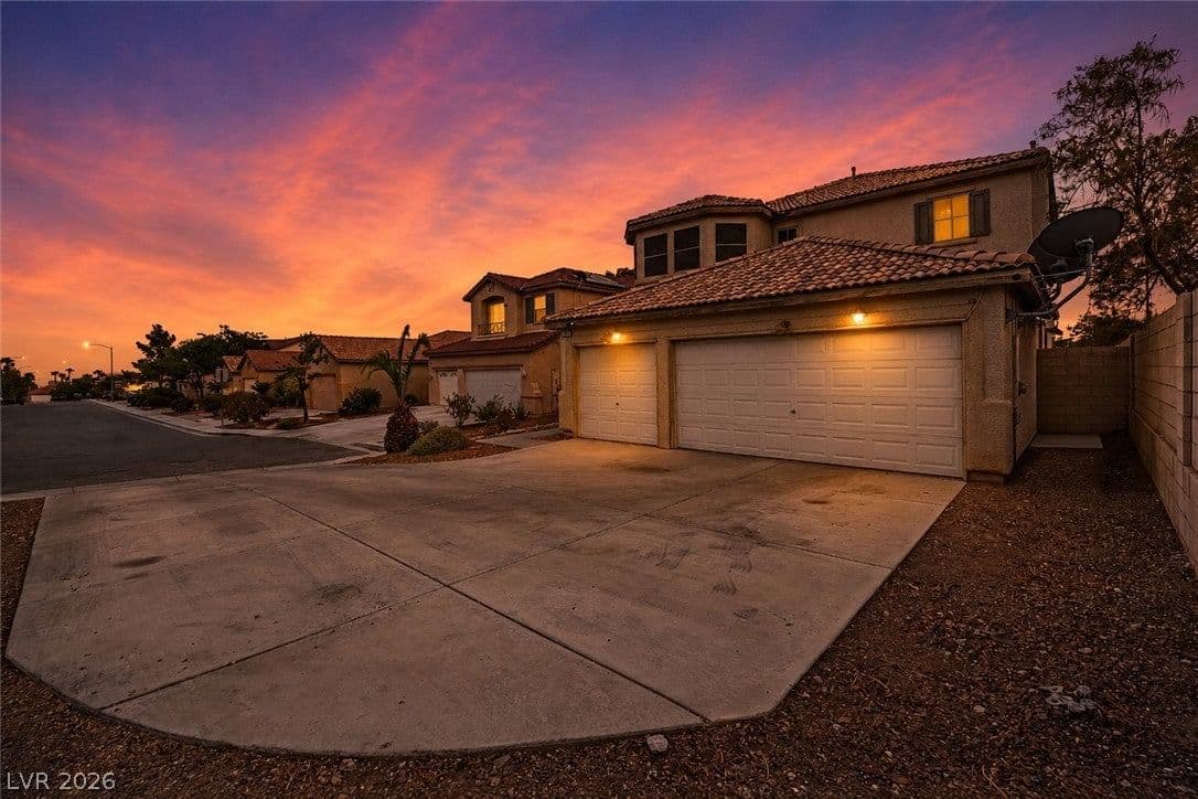 9797 Vista Crest Avenue photo 2