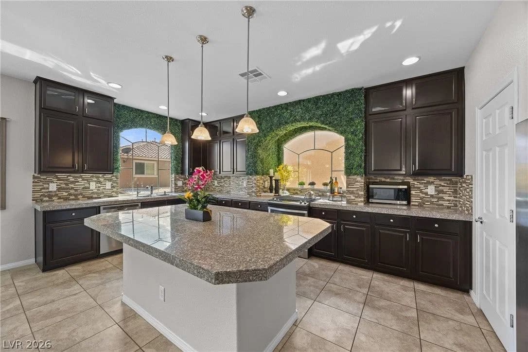 5355 Tartan Hill Avenue photo 3