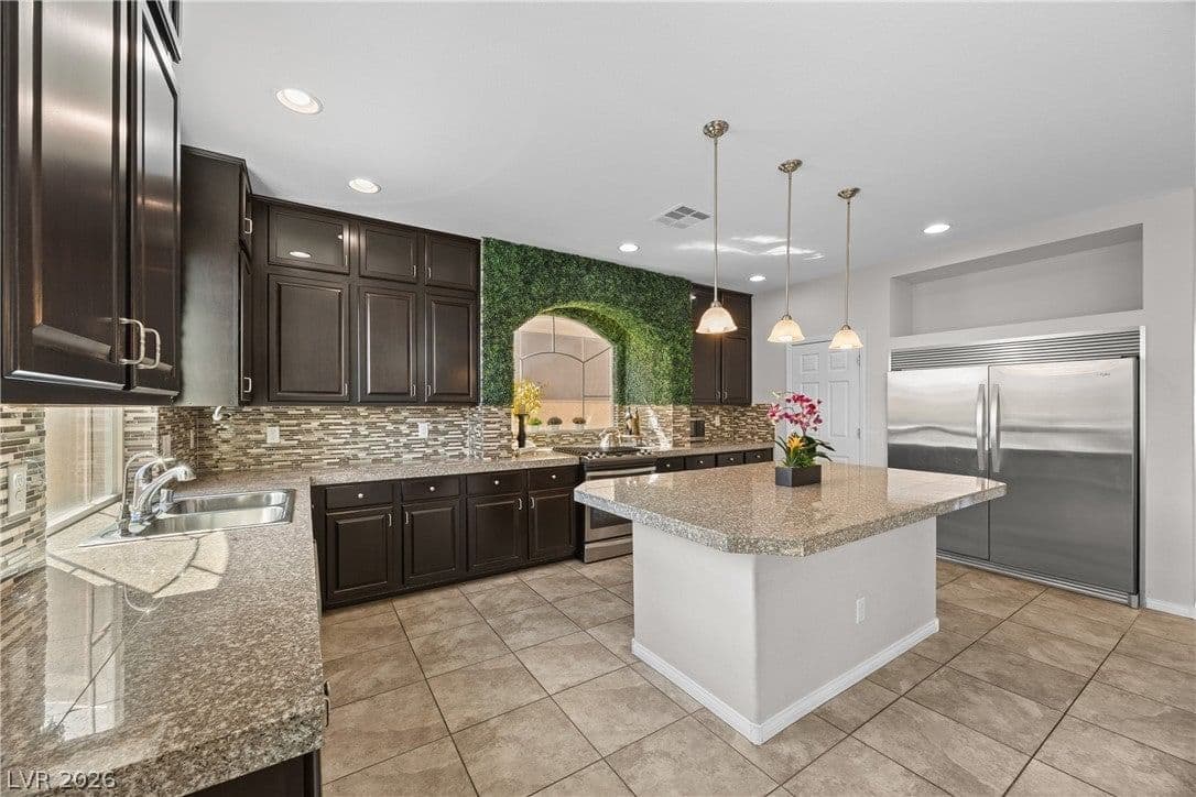 5355 Tartan Hill Avenue photo 4